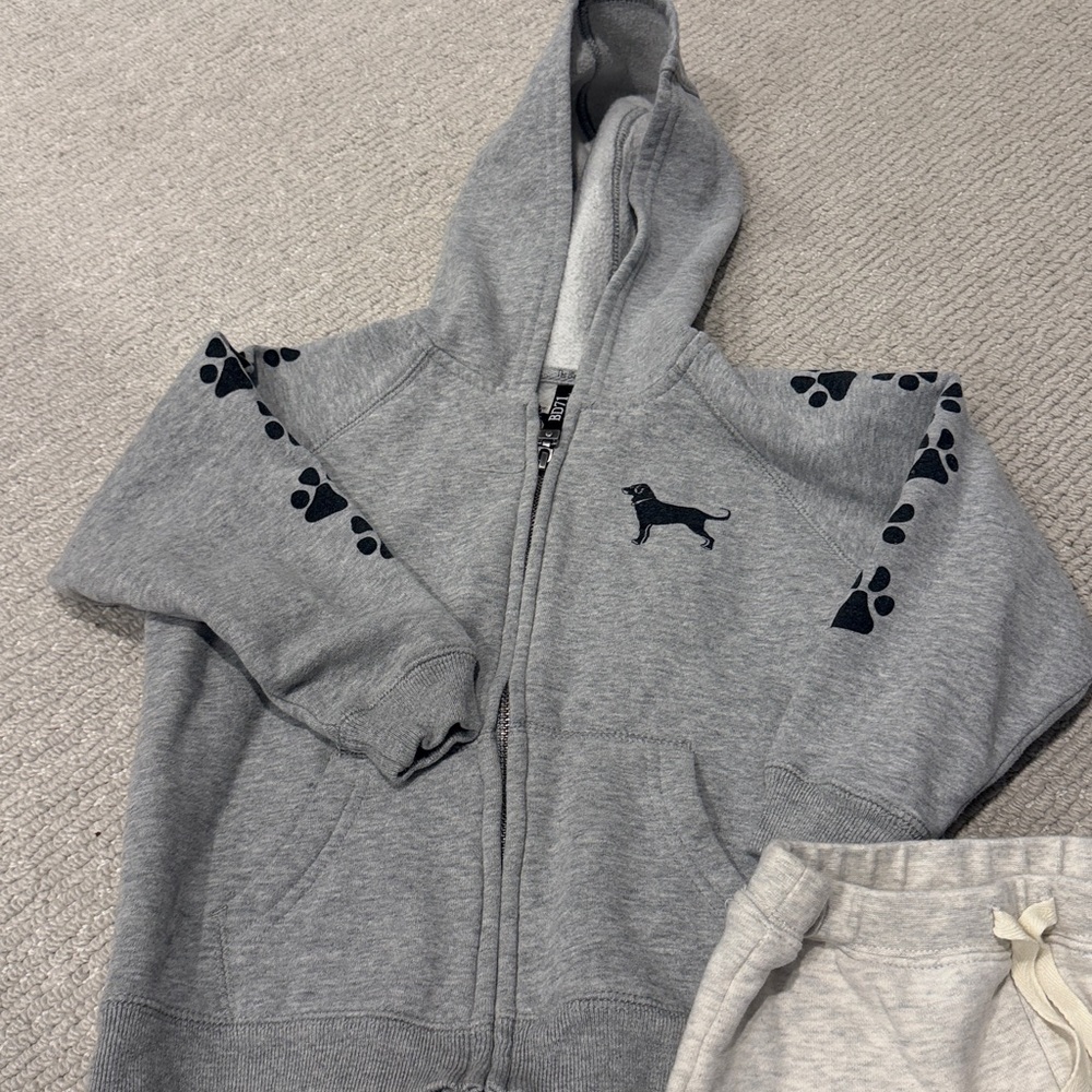 The black dog Martha’s Vineyard sweatshirt and sweatpants - Picture 2 of 8